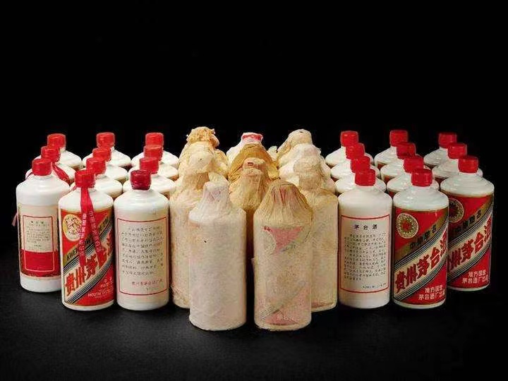 亭湖老酒回收上门哪里回收(附近上门回收茅台酒）?